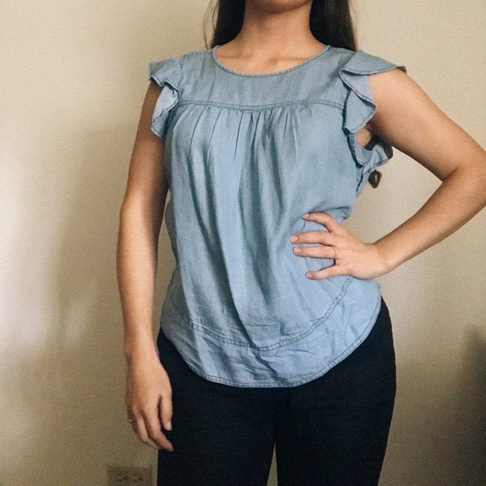 gap denim chambray blouse with ruffle sleeves